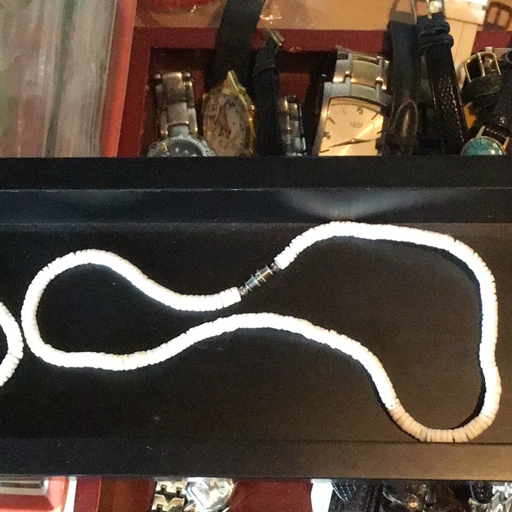 17” White Shell Necklace & Bracelet